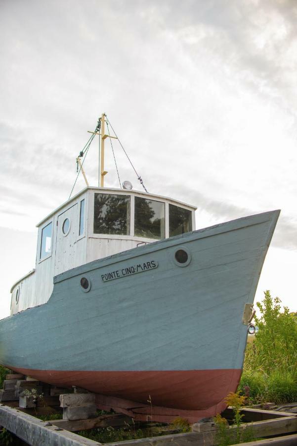 Le Triangle De L'Ile Hotel Saint-Laurent-de-l'ile d'Orleans Buitenkant foto